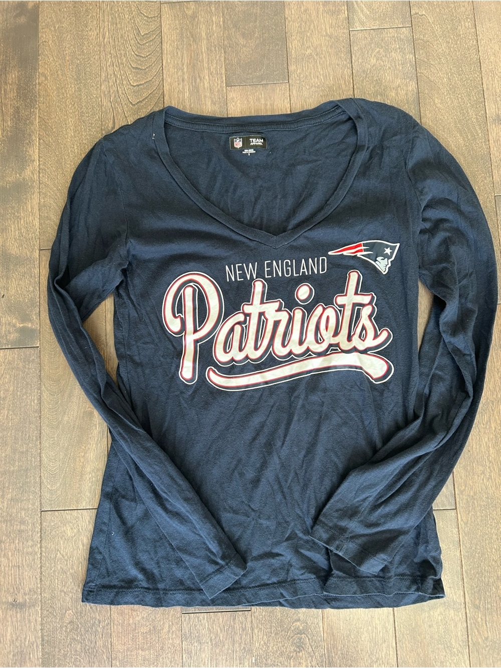 NFL New England Patriots Navy Long Sleeve V-Neck Tee